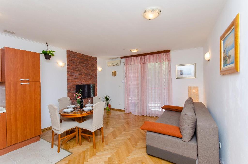 Apartment Lucija 5