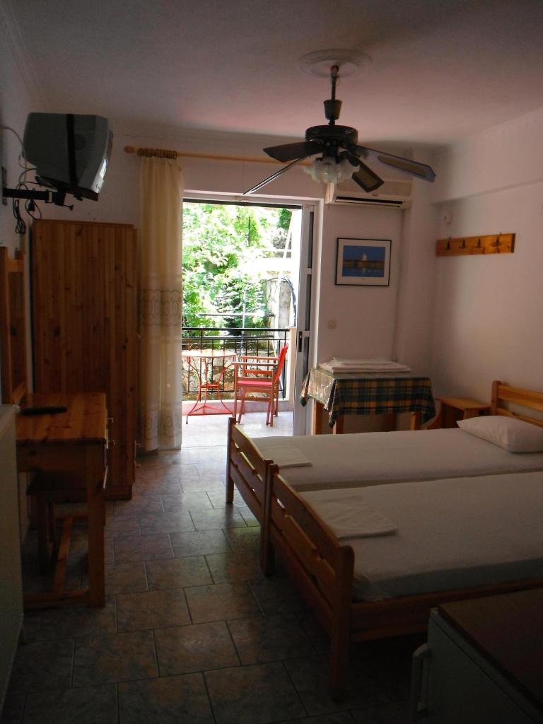 Dimitris Apartments 2