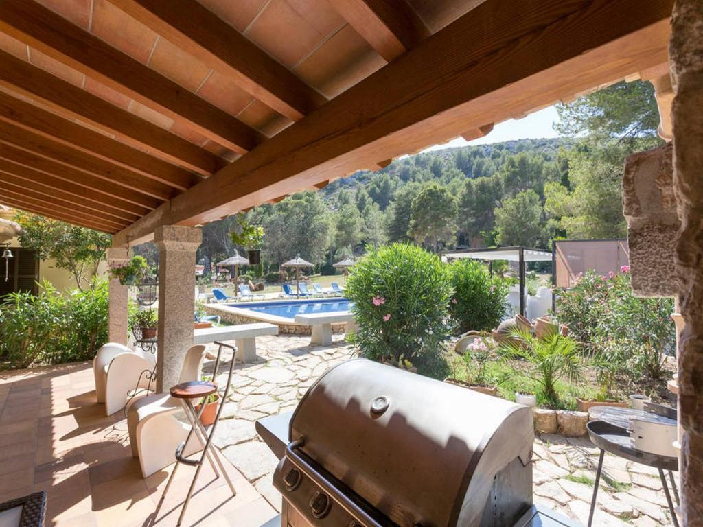 AGUAIT - Villa approximately aprox 4O OOO meters PLUS PRIVATE mountain approx 3 minutes walking from the beach Ideal for relaxation sport 7