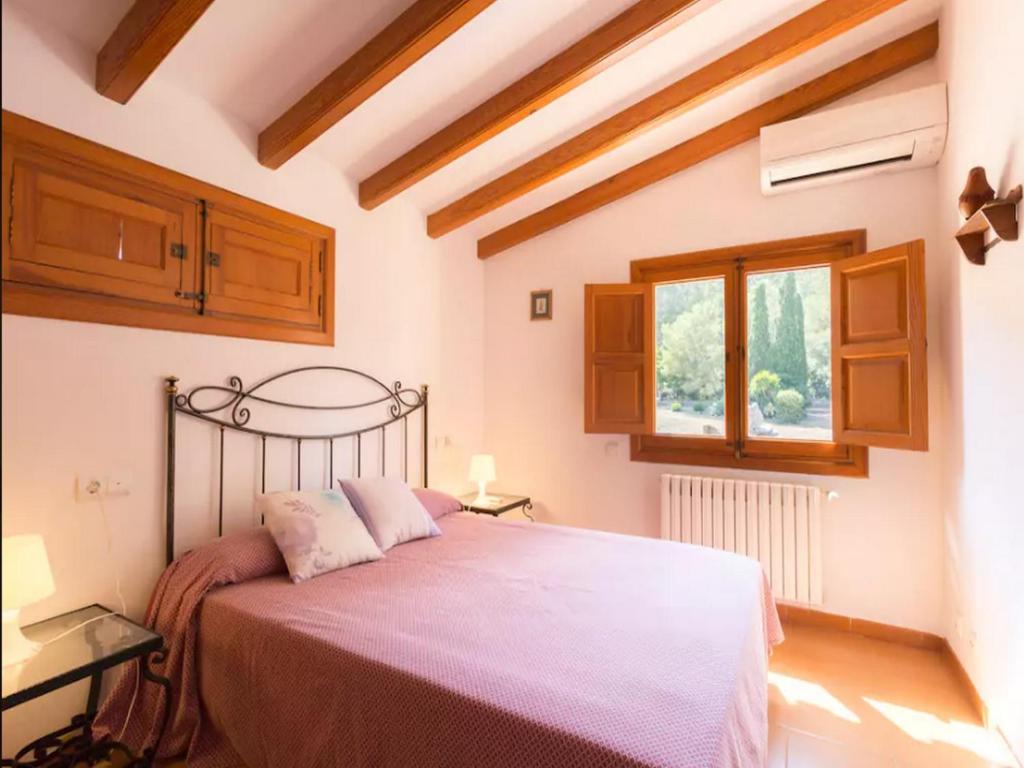 AGUAIT - Villa approximately aprox 4O OOO meters PLUS PRIVATE mountain approx 3 minutes walking from the beach Ideal for relaxation sport 2