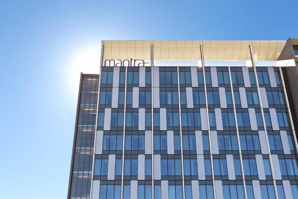 Mantra Hotel at Sydney Airport Image