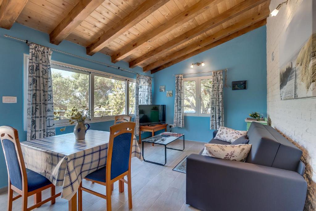 Holiday home Nikol 5