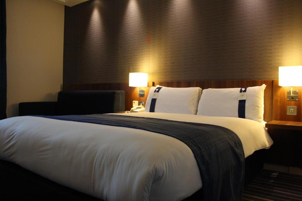 Holiday Inn Express London Stratford, an IHG Hotel Image