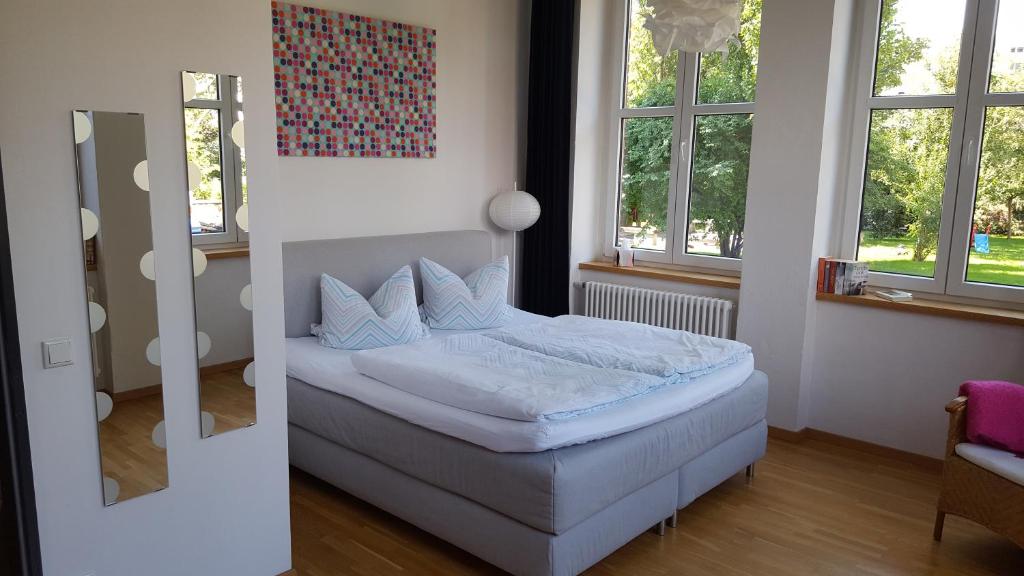 ARYVE JC Studio - Altstadtnahes Boutique Apartment mit Markenmatratzen auf Hotelniveau inklusive kostenfreiem Parkplatz 2