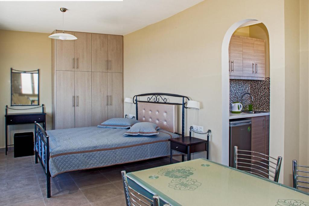Santa Rinoula Suites Ocean Caldera Sunset Views 2