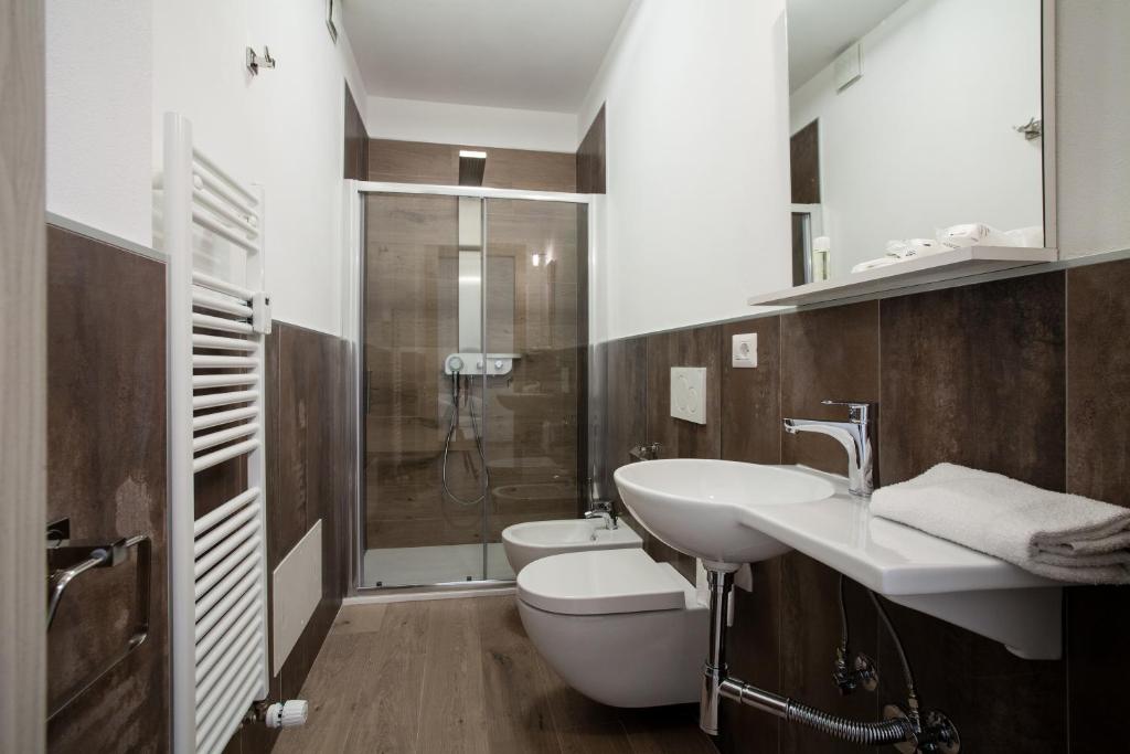 Astoria Suite Apartments 3
