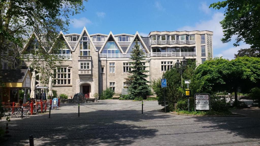 Jugendgästehaus St.-Michaels-Heim Image