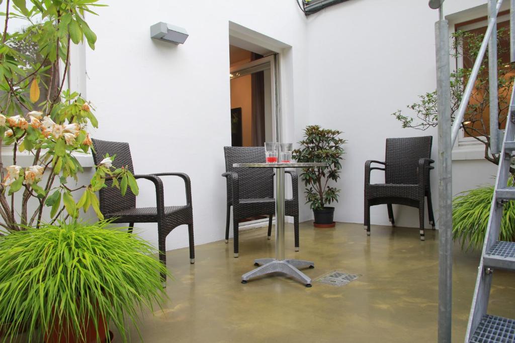 FirstClass Apartments 6