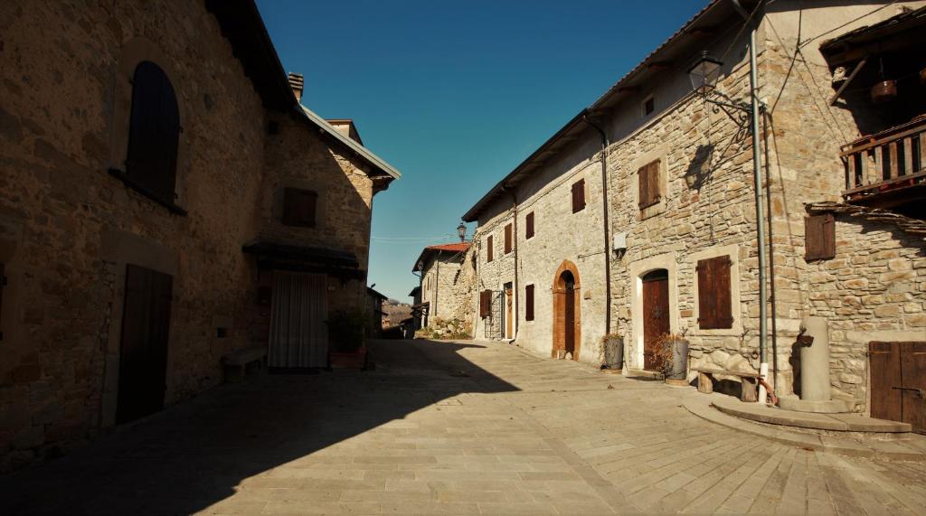 Castello di Brandola 8