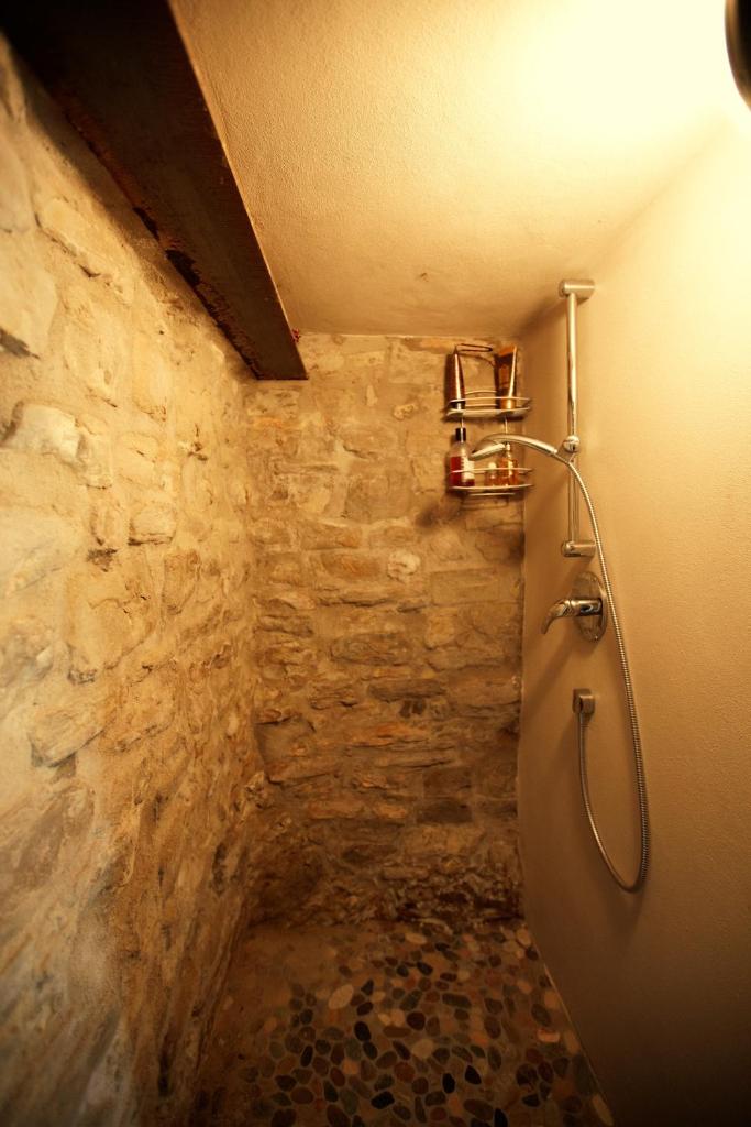 Castello di Brandola 7