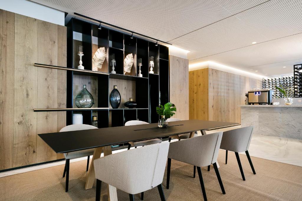 Melia Madrid Serrano Image