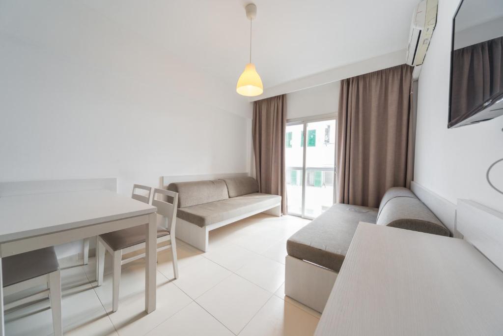 Apartamentos Embat 8