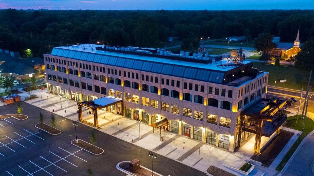 Ironworks Hotel Indy Image