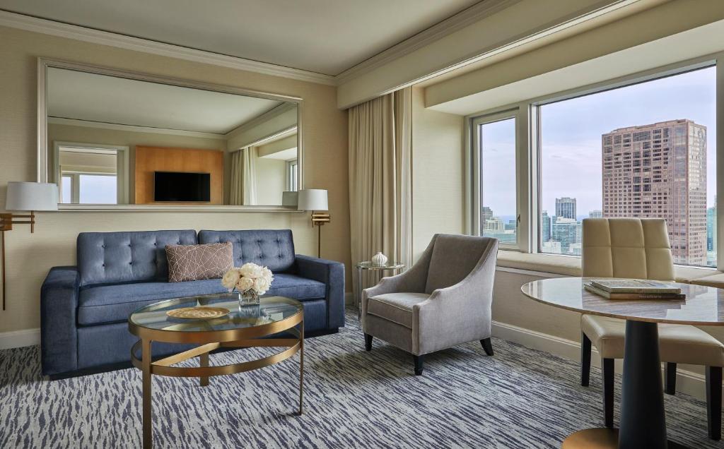 Four Seasons Chicago Image