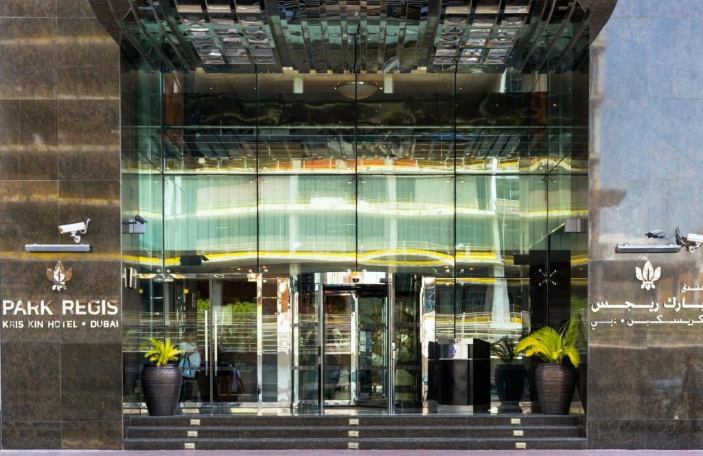 Park Regis Kris Kin Hotel Image