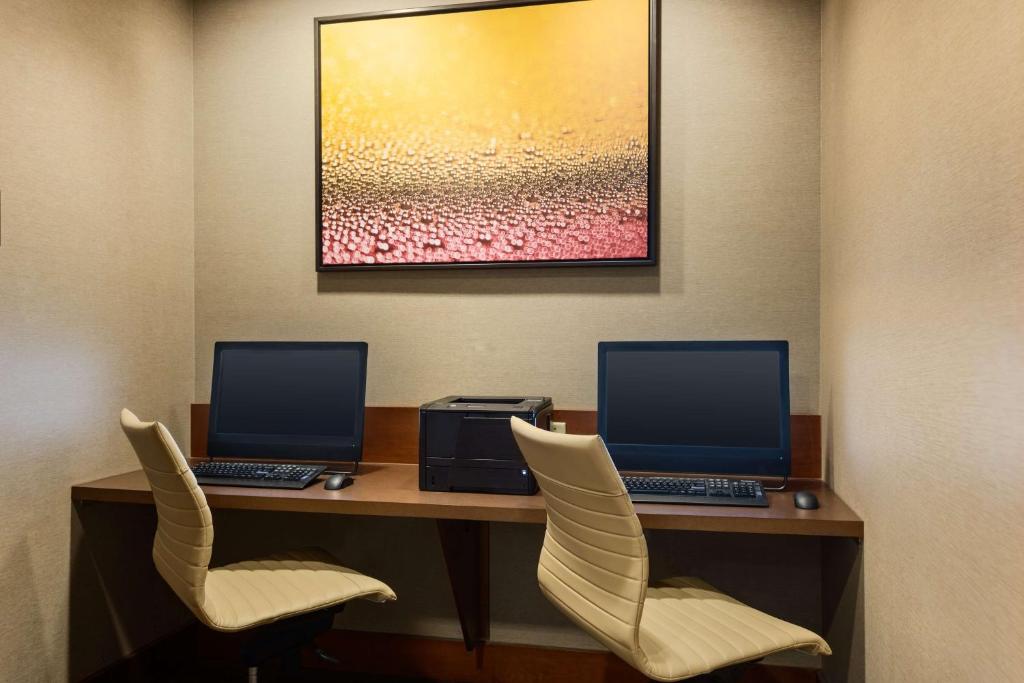 Hyatt Place Seattle Downtown Image