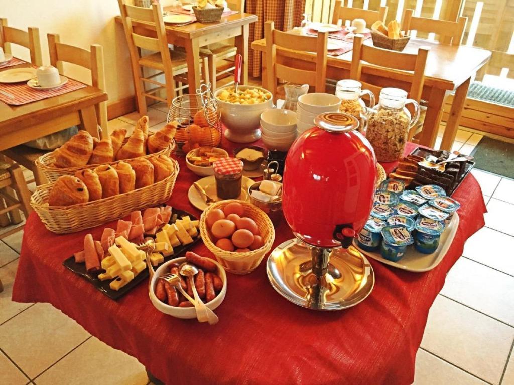 Photo de la galerie de l'établissement Chalet Hôtel Aiguille Blanche Logis, aux Gets