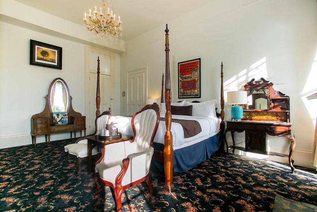 Lafitte Hotel & Bar Image