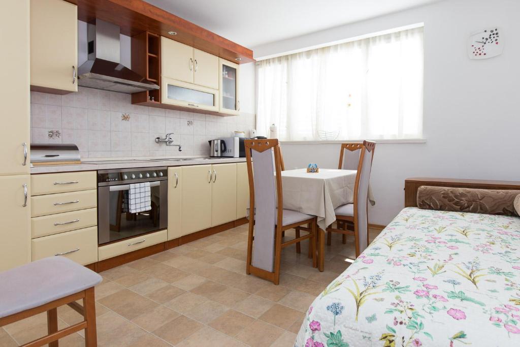 Apartment Babic 4