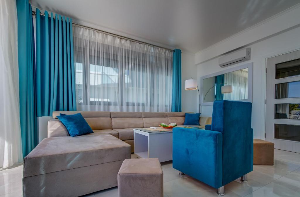 Villa Blue Panorama 6