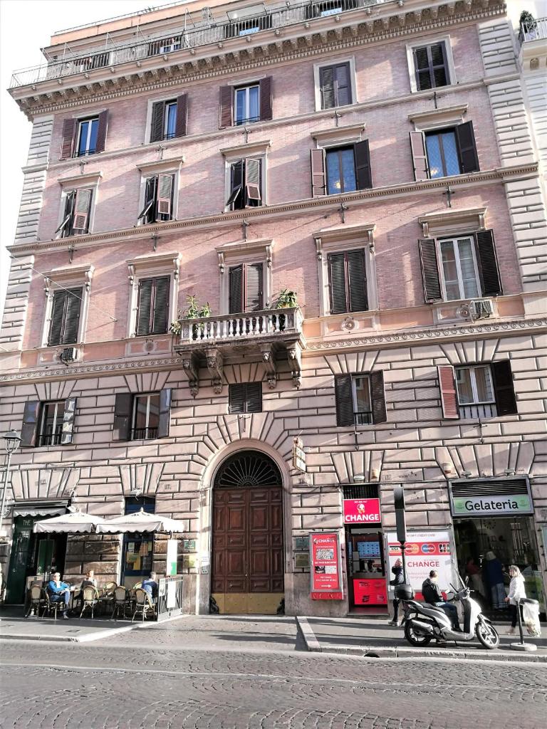 Hotel Cortina Image