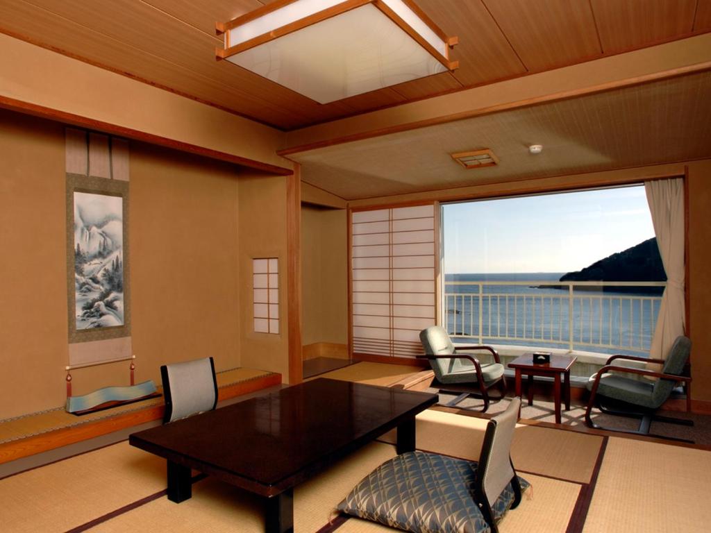 Photo de la galerie de l'établissement Shimoda Kaihin Hotel, à Shimoda