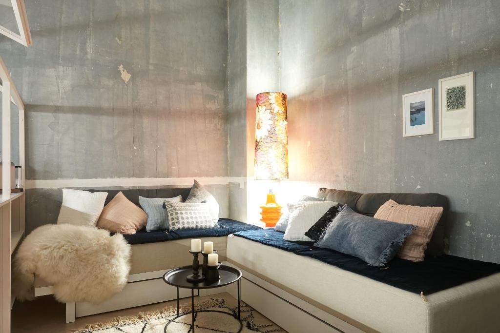 Cora Apartments 6