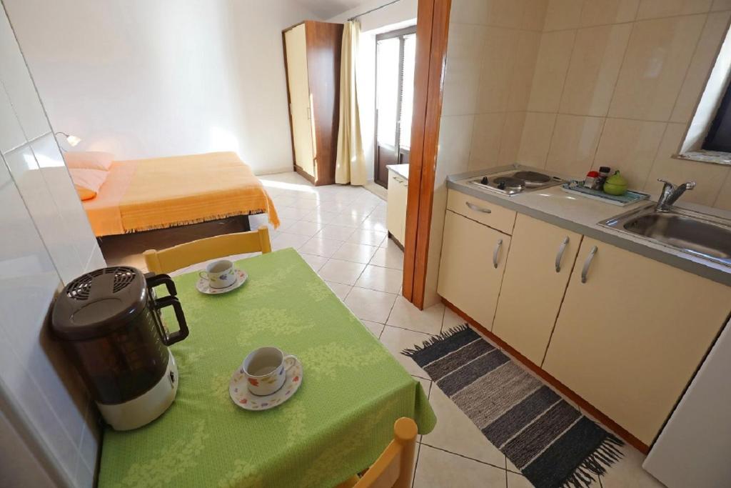 Studio Apartments Pavin 3