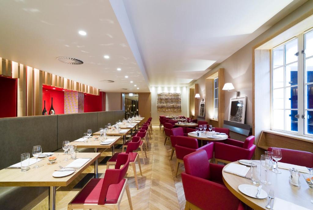 Apex Temple Court Hotel Image