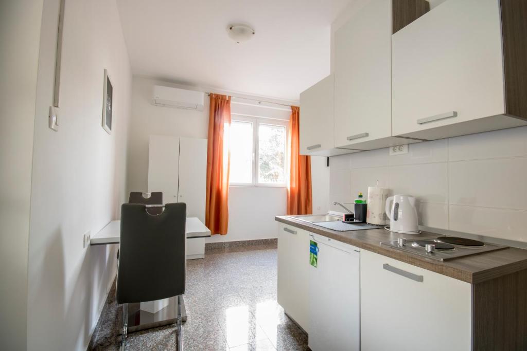 Studio Apartmani Mini 7