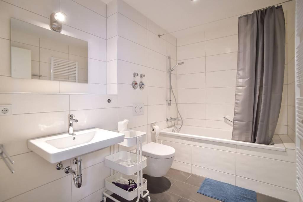 Deluxe Ferienwohnung Apartment Stuttgart Centre/Milaneo 8