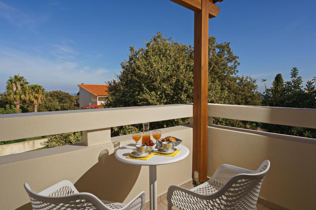 All Seasons Villas 4