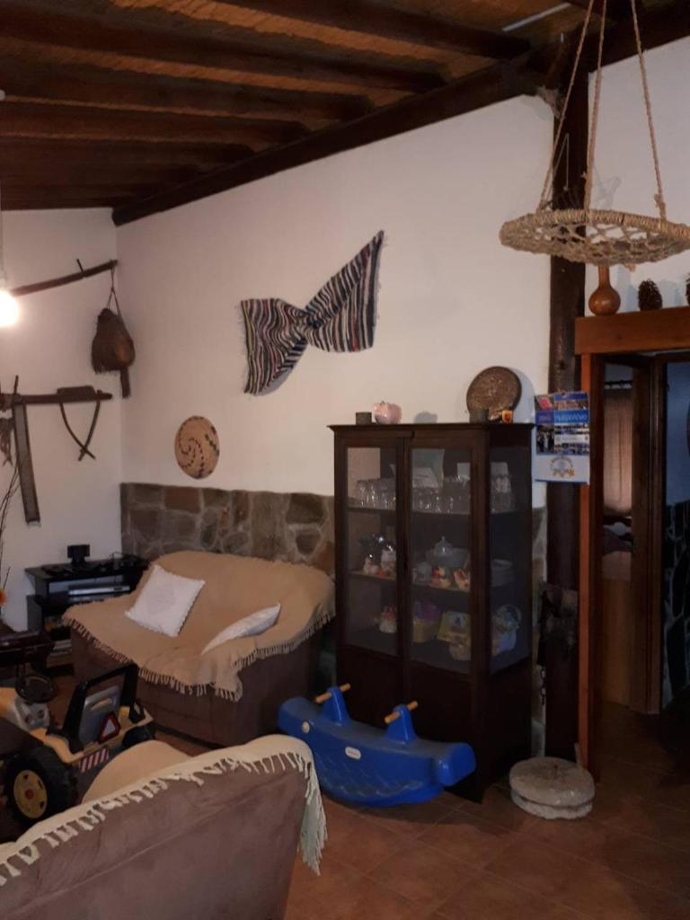 Agrompelo House 6