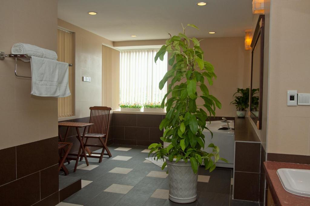 DLGL - Dung Quat Hotel