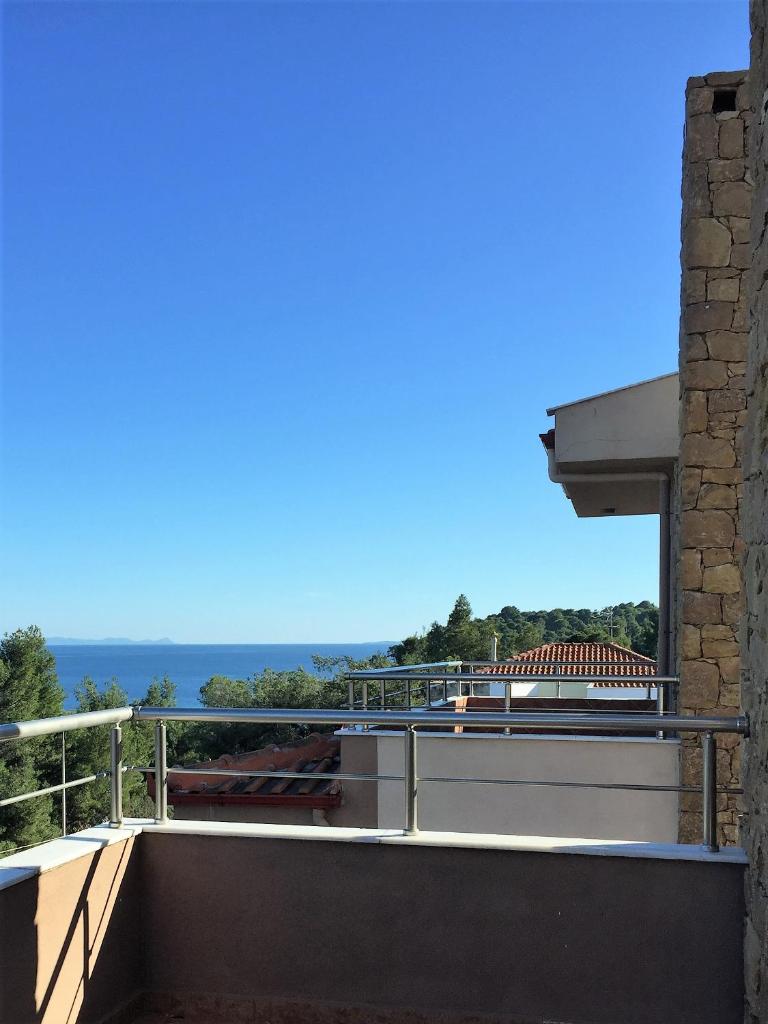 Alba Mare Kallithea 7