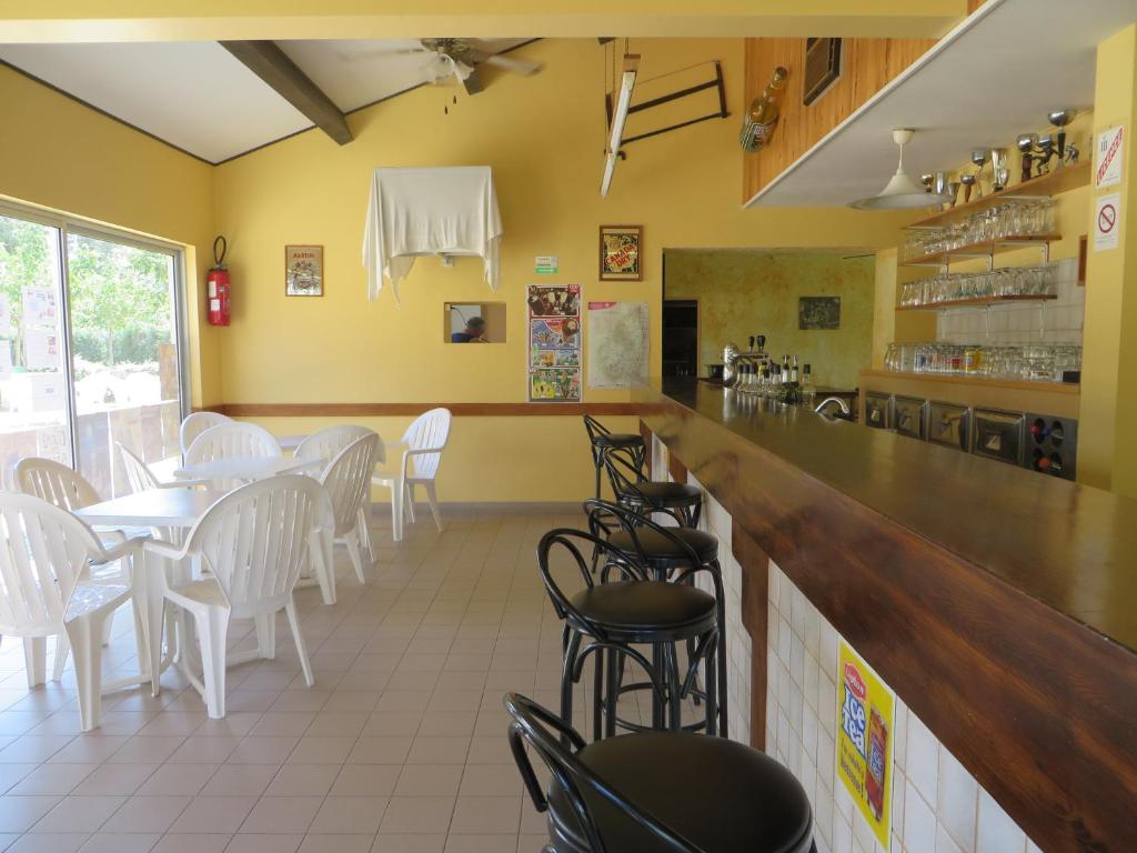 Photo de la galerie de l'établissement Camping la Rouviere les Pins, à Vagnas 55 autres photos