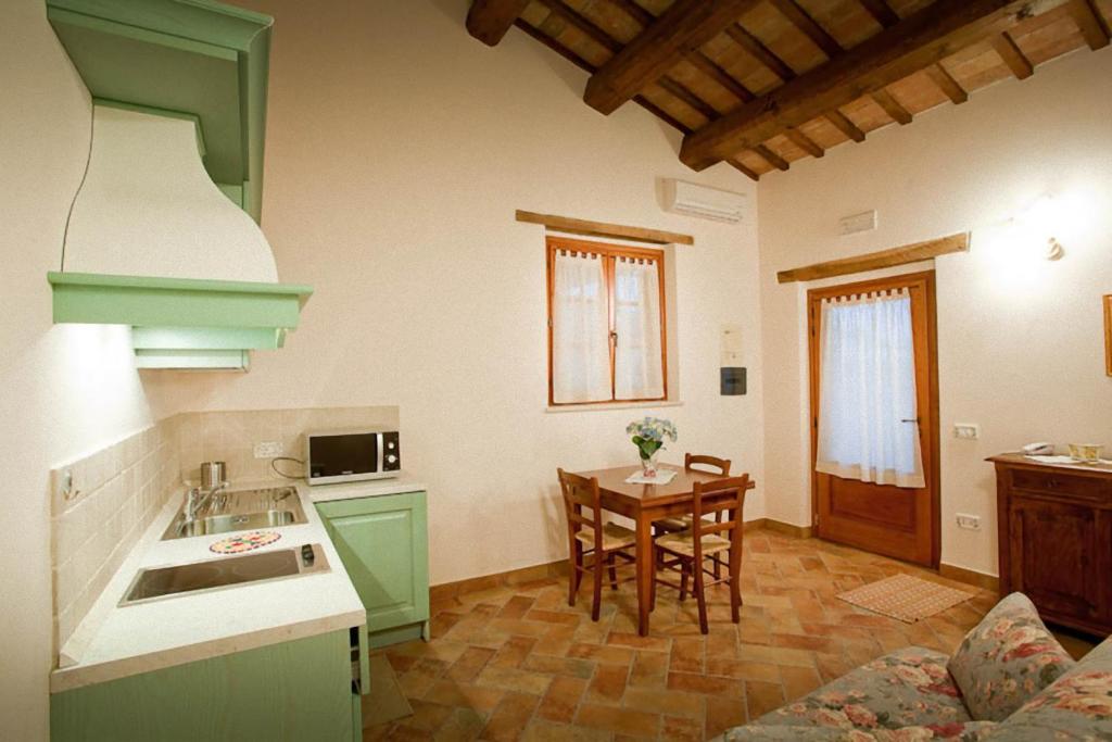 Valle del Metauro Country House 5