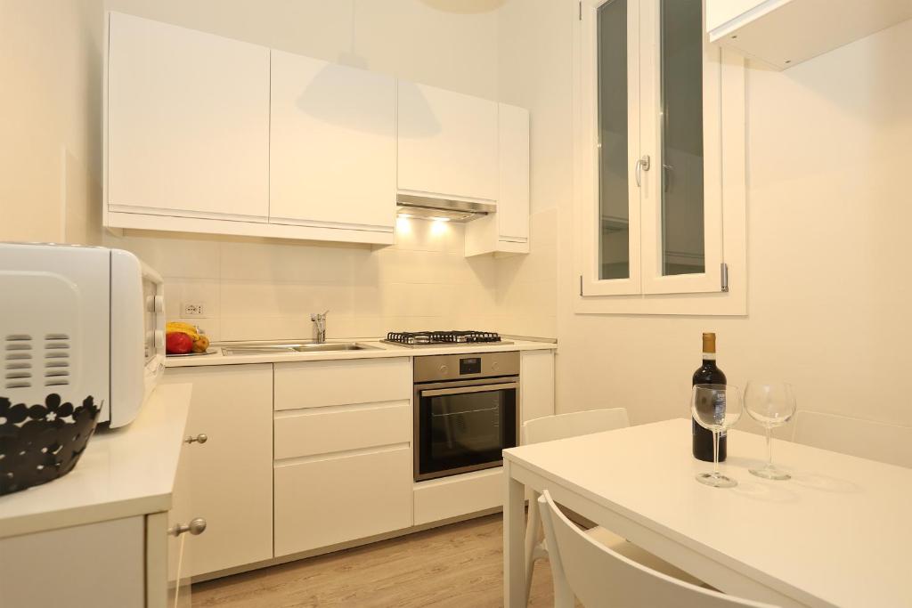 Cristina Suite 4