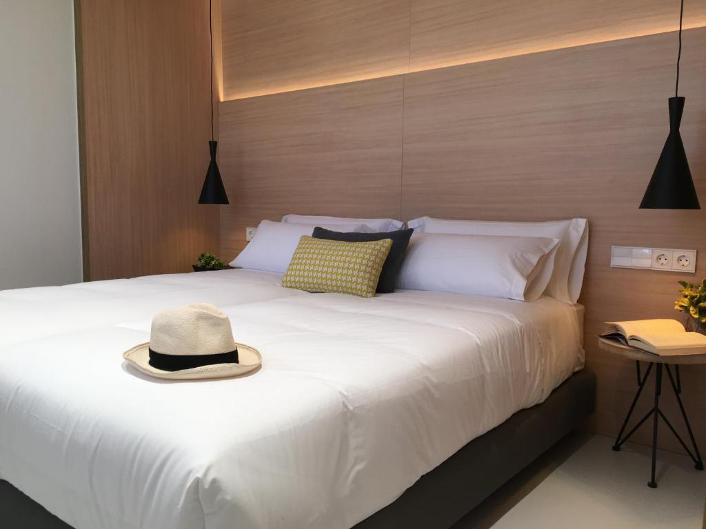 Inside Bilbao Apartments 6