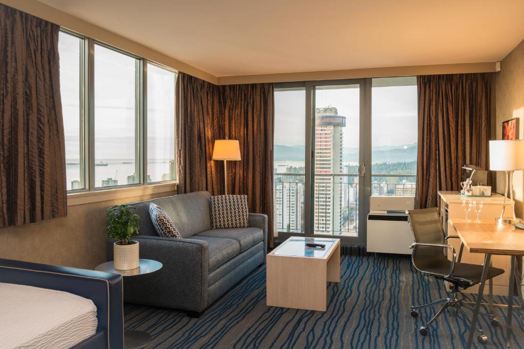 Blue Horizon Hotel Image