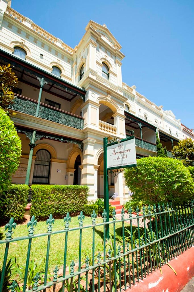 Avonmore On The Park Boutique Hotel Image