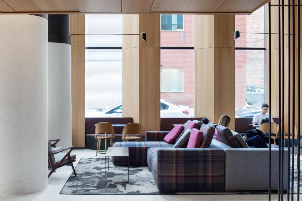 Hotel Monville Image