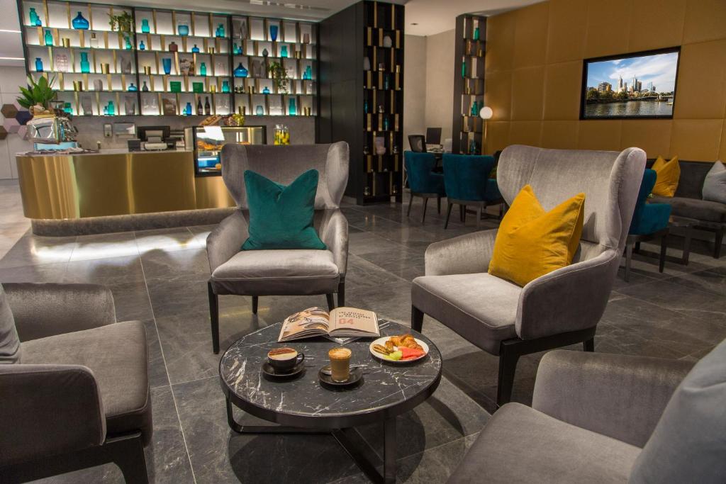 Novotel Melbourne South Wharf Image