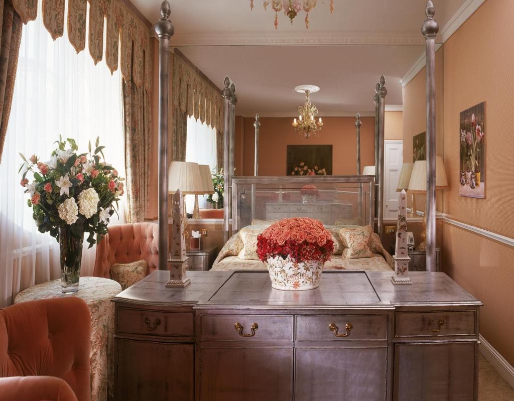 The Chesterfield Mayfair Image