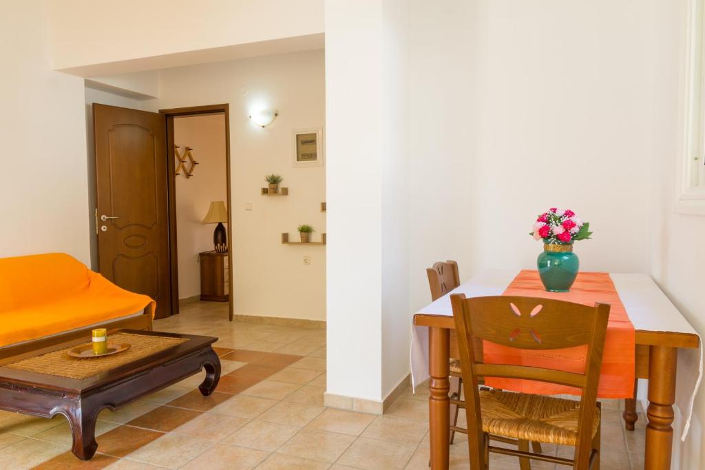 Kaya Sea Studios - Stegna Beach 4