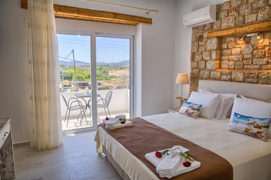 Haraki Stone Apartments 2