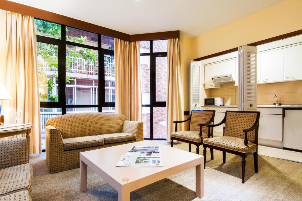 Espahotel Plaza Basílica 8