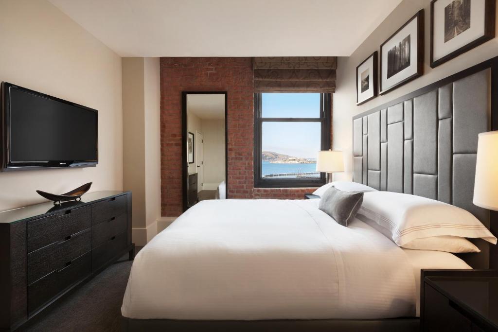 The Fairmont Heritage Place Ghirardelli Square Image