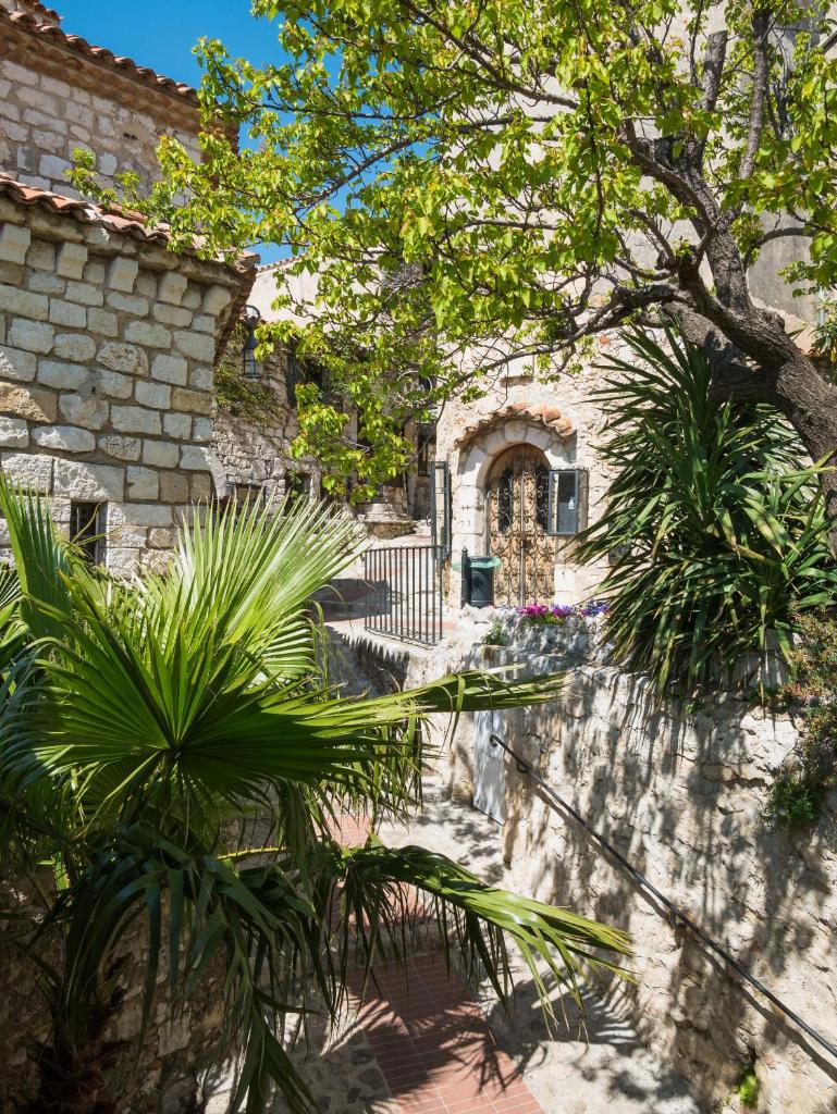Eze Monaco middle of old town of Eze Vieux Village Romantic Hideaway with spectacular sea view 6