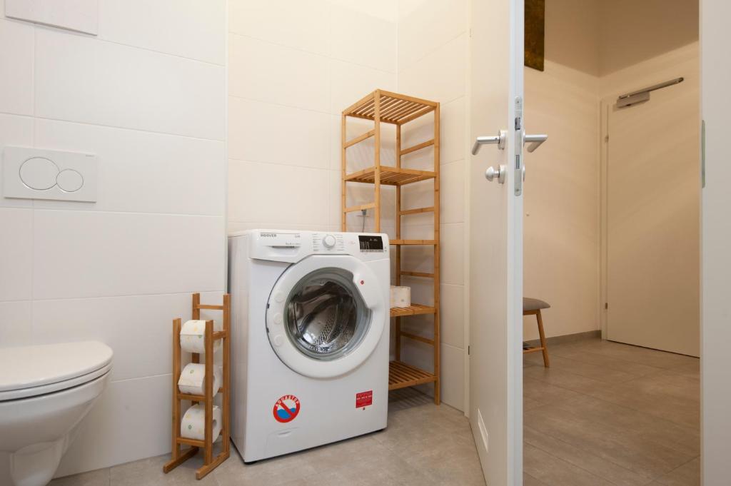 City-Apartment Lendviertel - PRIVATE PARKING GARAGE 5